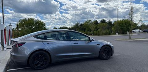 Tesla Model 3 2025