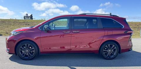 Toyota Sienna 2023