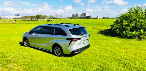 Toyota Sienna 2023