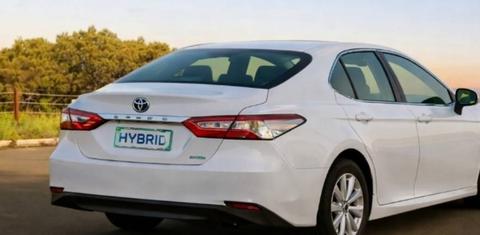 Toyota CAMRY 2021