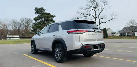 Nissan Pathfinder 2024