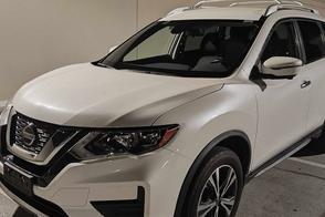Nissan Rogue car
