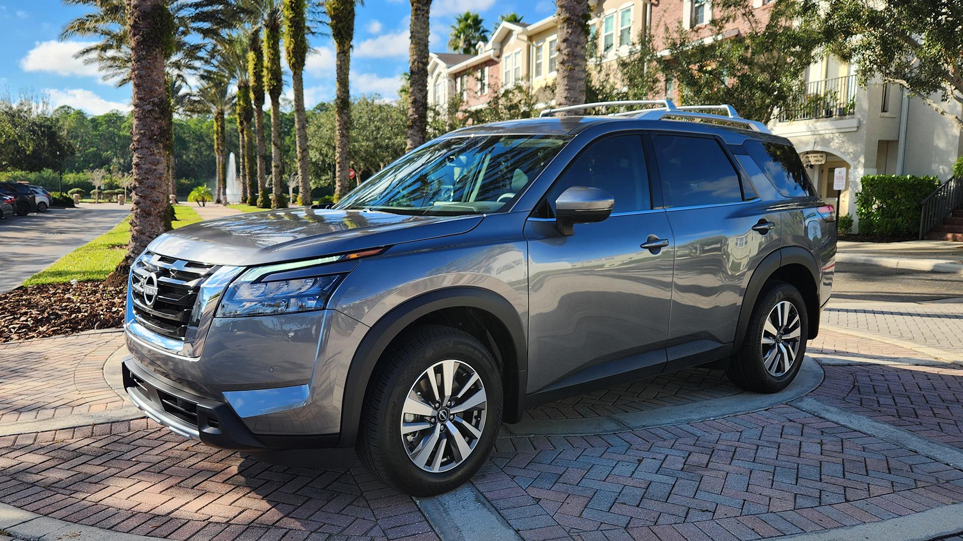 Nissan Pathfinder 2025 in Tampa, FL