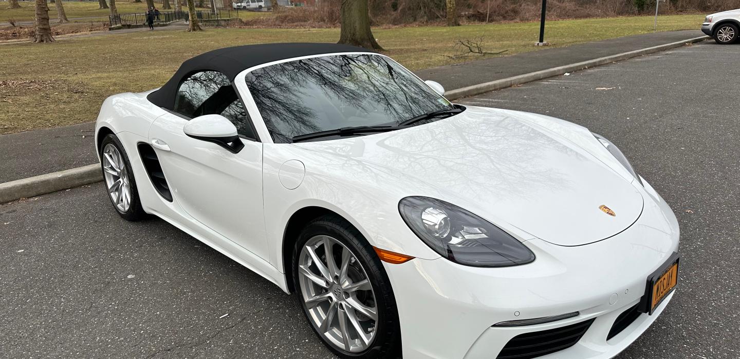 Porsche 718 Boxster 2019 rental in Manhasset, NY by Edgar P. Turo