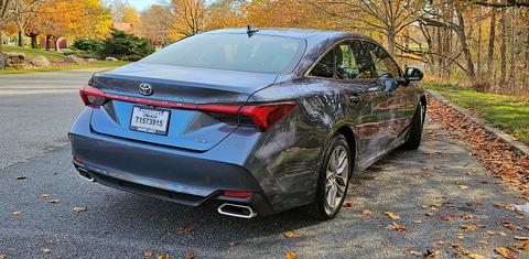 Toyota Avalon 2022