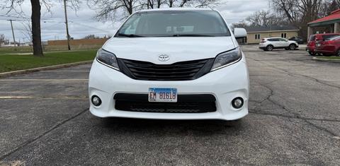 Toyota Sienna 2016