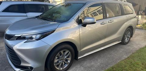 Toyota Sienna 2025