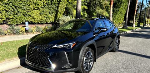 Lexus UX 2023