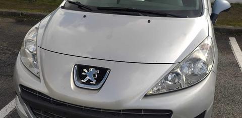 Peugeot 207 2011