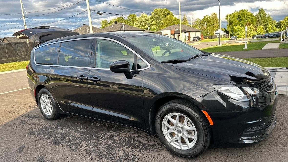 Chrysler Grand Caravan 2022 à 