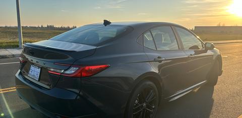 Toyota Camry Hybrid 2026