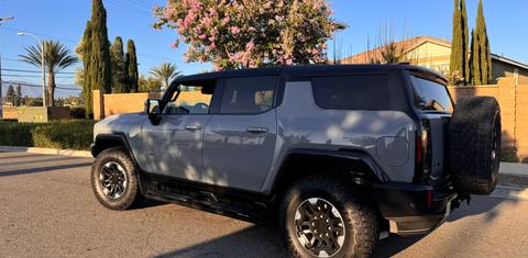 GMC HUMMER EV SUV 2025