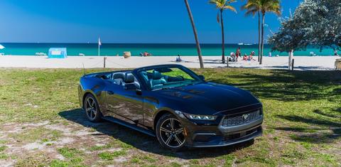 Ford Mustang 2025