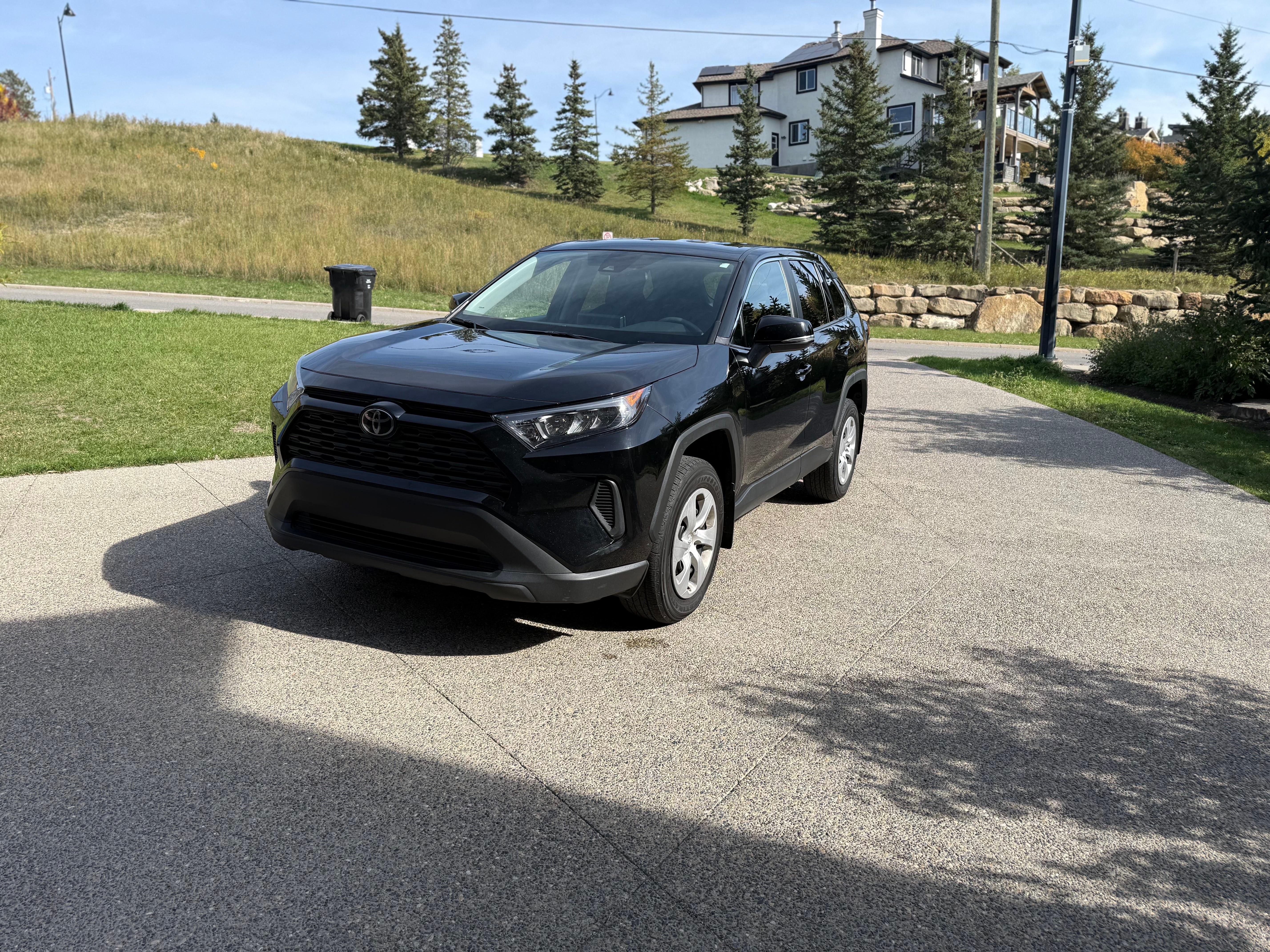 Toyota RAV4 2025 à Calgary, AB