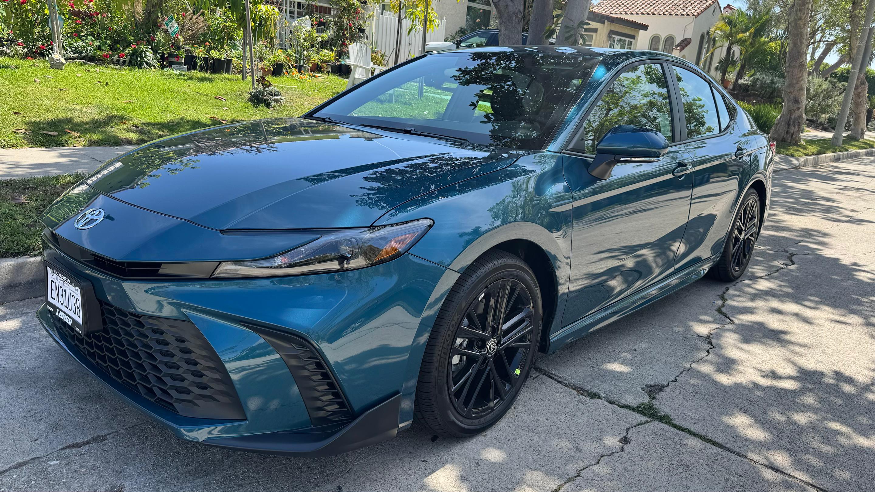 Toyota Camry Hybrid 2026 in 