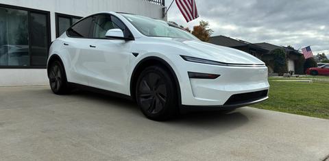 Tesla Model Y 2026