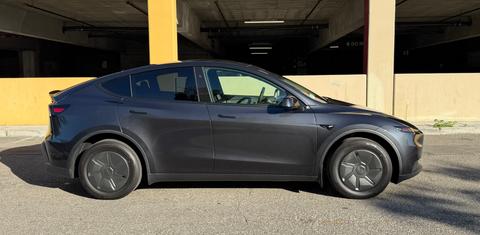 Tesla Model Y 2026