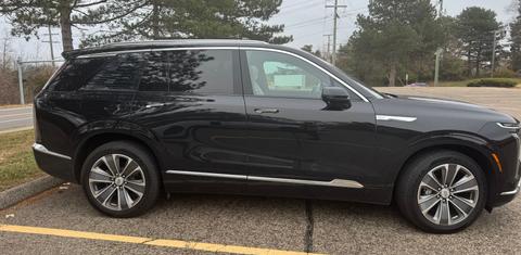 Cadillac VISTIQ 2026