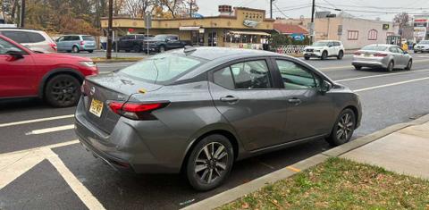 Nissan Versa 2021