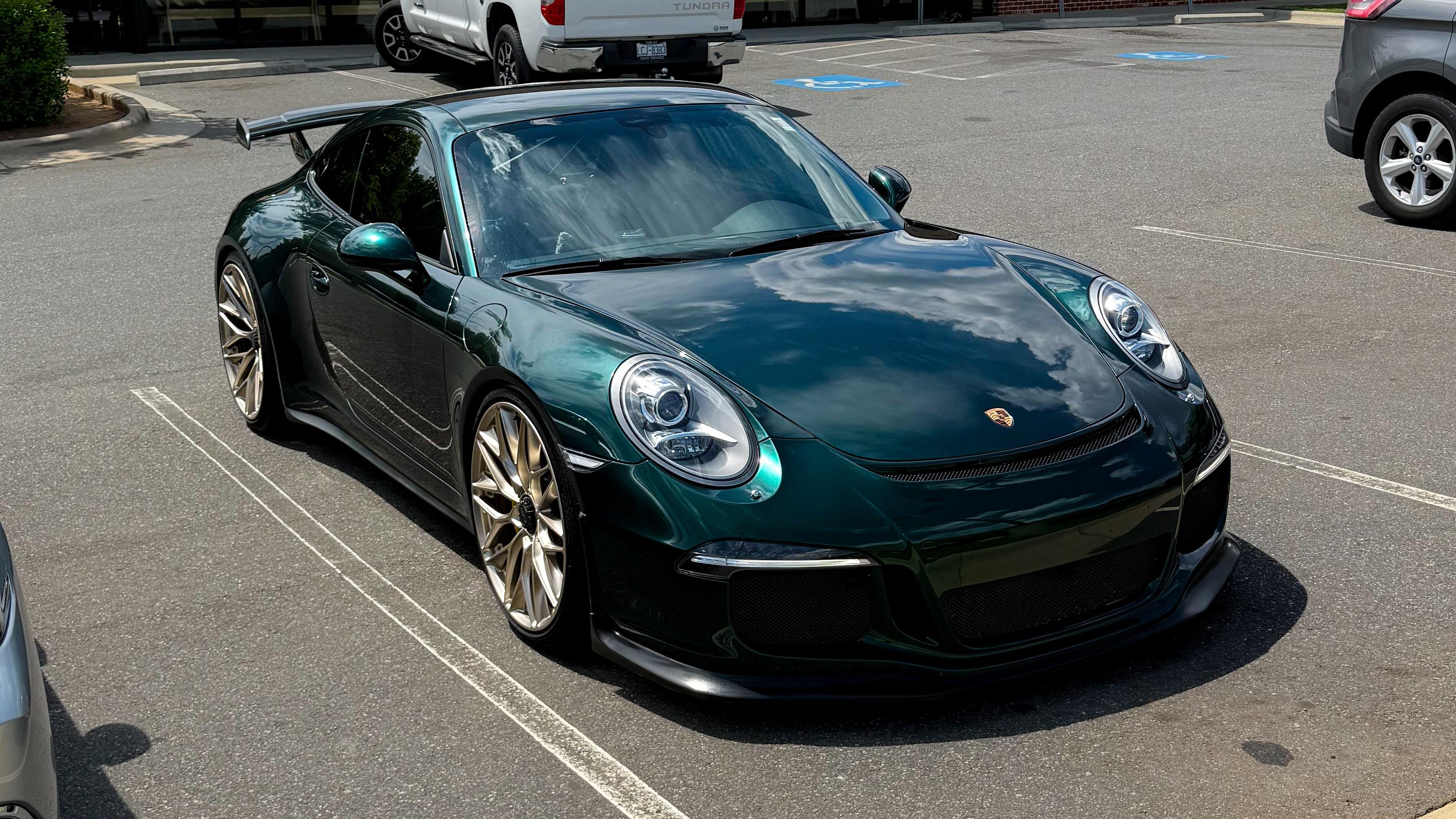 Porsche 911 2015 in Newton, MA