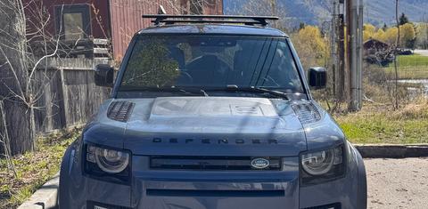 Land Rover Defender 2023