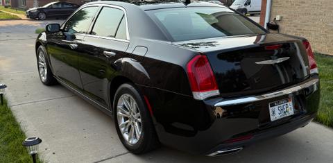 Chrysler 300 2016