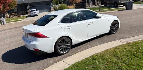 Lexus IS 2018