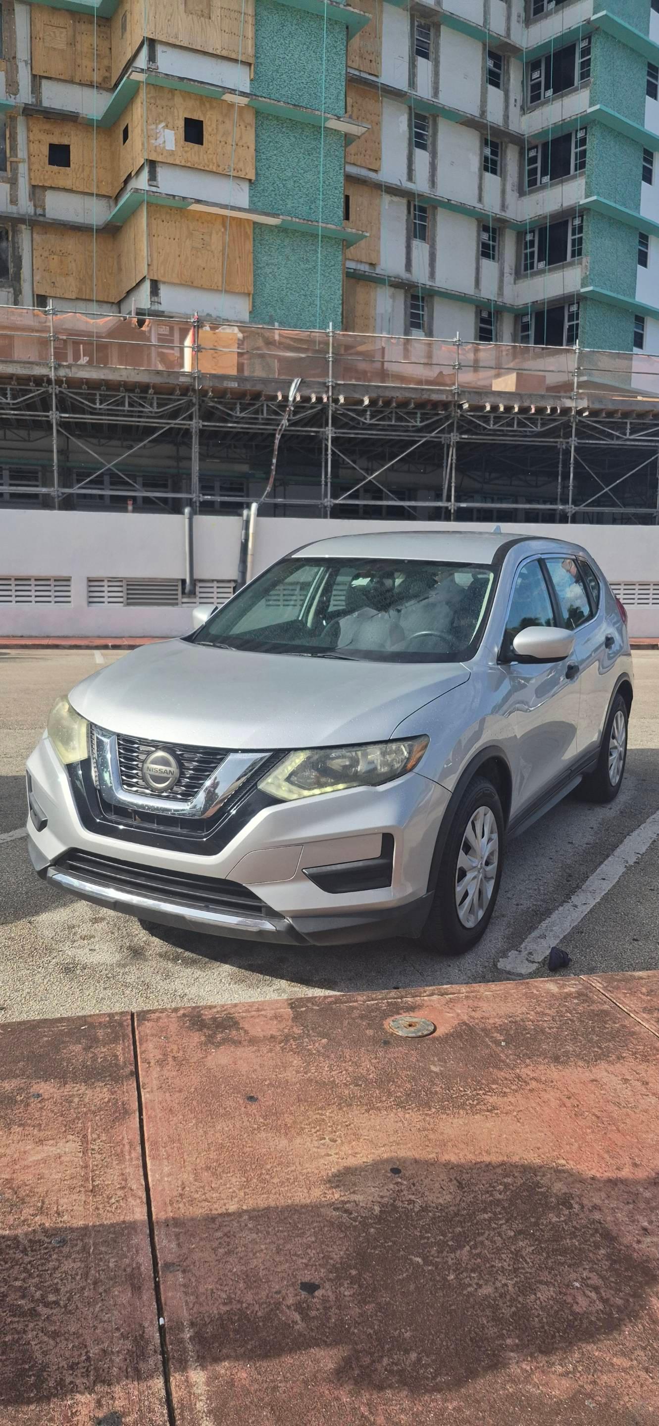 Nissan Rogue 2018 in Miami Beach, FL