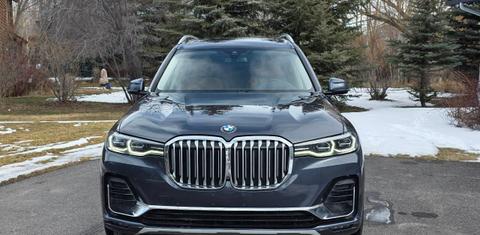 BMW X7 2021