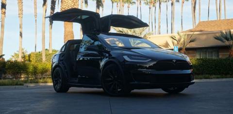 Tesla Model X 2023