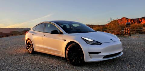 Tesla Model 3 2020