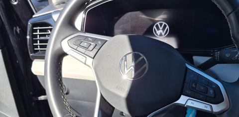 Volkswagen Taos 2025