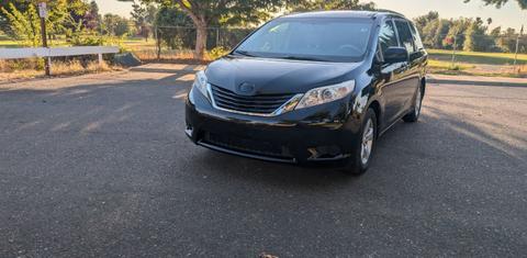 Toyota Sienna 2012