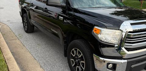 Toyota Tundra 2017