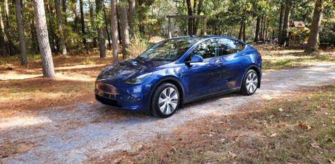 Tesla Model Y 2023