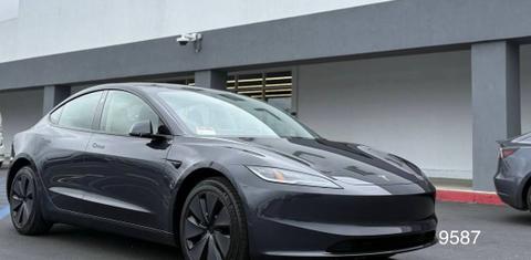 Tesla Model 3 2025