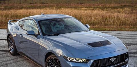 Ford MUSTANG 2025