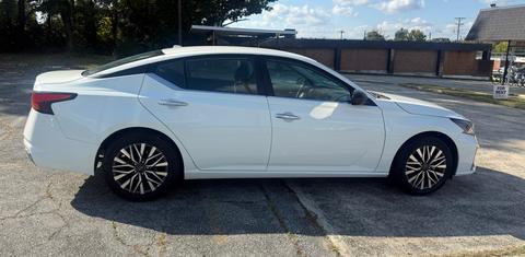 Nissan Altima 2025