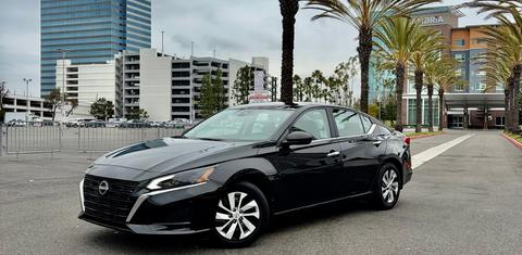 Nissan Altima 2025