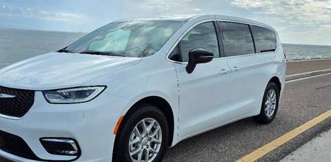 Chrysler Pacifica 2026