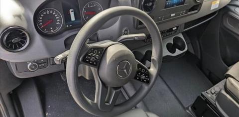 Mercedes-Benz Sprinter 2024