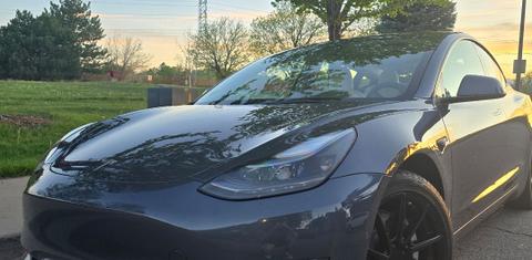Tesla Model 3 2022