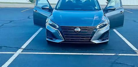 Nissan Altima 2023