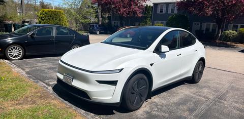 Tesla Model Y 2026