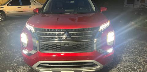 Mitsubishi Outlander 2023