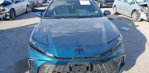 Toyota Camry Hybrid 2026