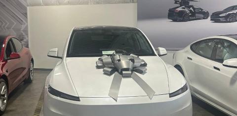 Tesla Model Y 2026