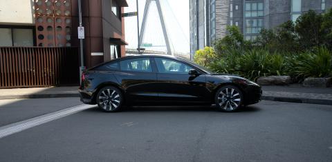 Tesla MODEL 3 2023