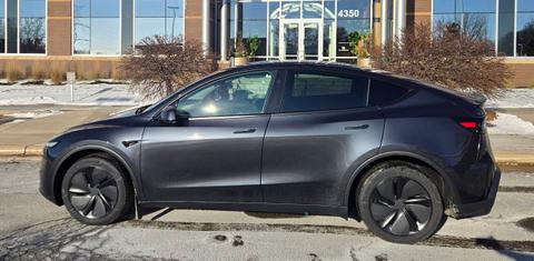 Tesla Model Y 2026