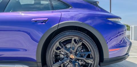 Porsche Taycan 2025